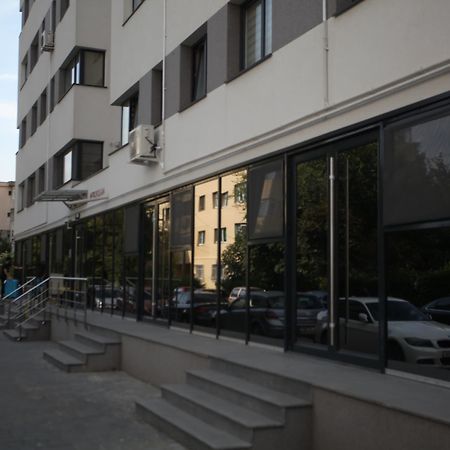 Metropolitan Iassium Luxury Suites ياش المظهر الخارجي الصورة