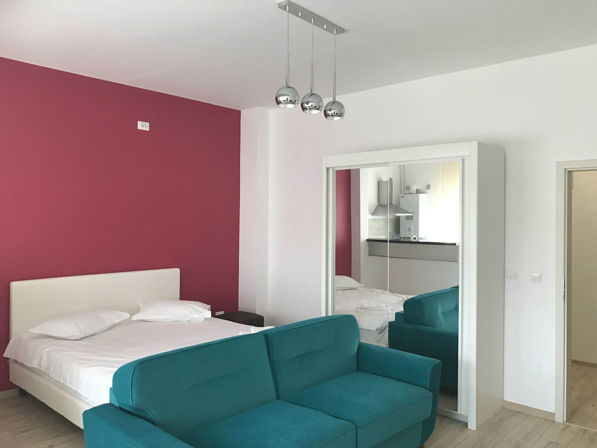 Metropolitan Iassium Luxury Suites ياش المظهر الخارجي الصورة